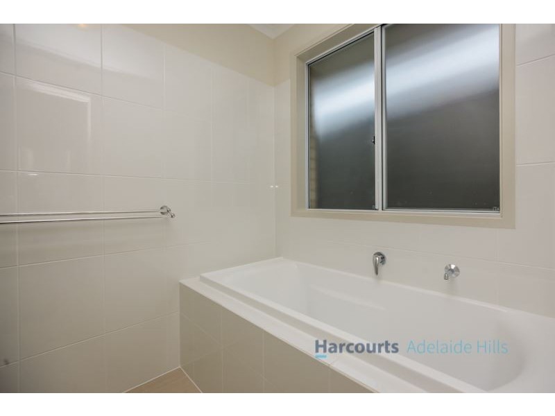 2 Kirtlington Court, Mount Barker SA 5251