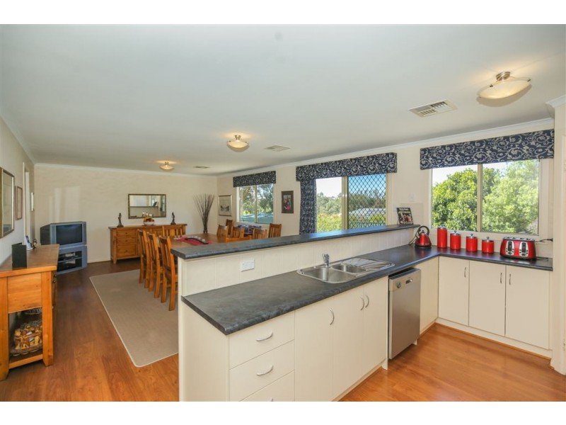 17 Kingrose Street, Macclesfield SA 5153