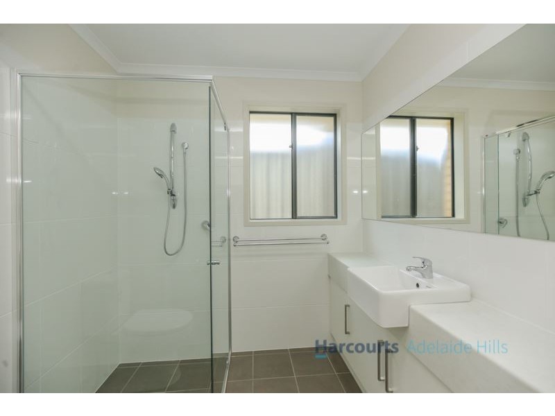 5 Wycombe Drive, Mount Barker SA 5251