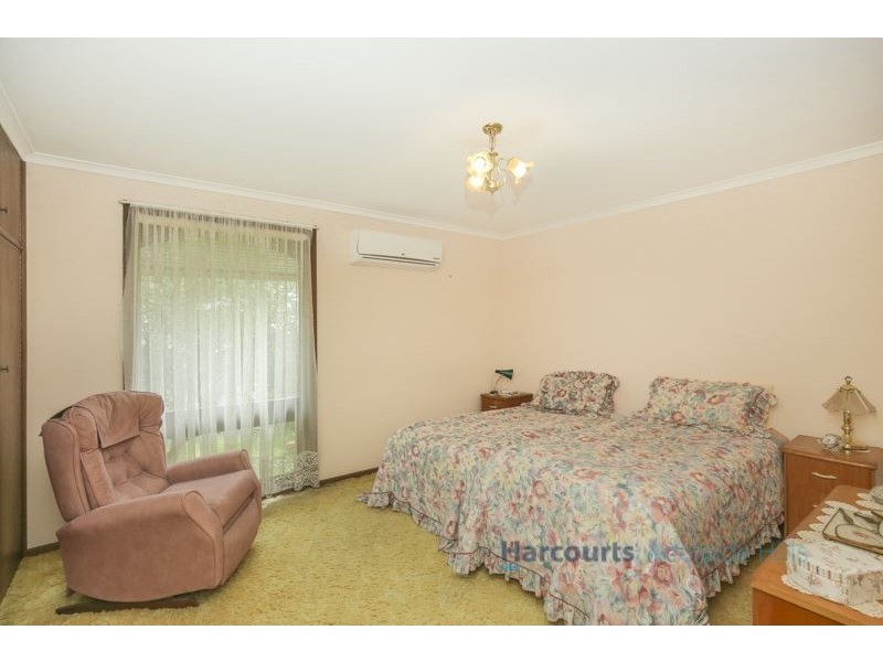 13 Johnston Street, Stirling SA 5152