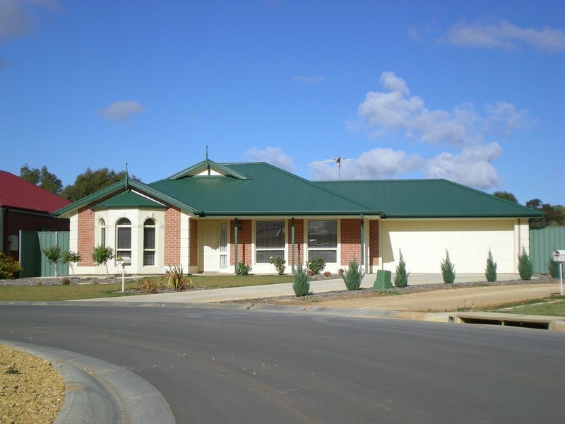 33 Strathmont Drive, Strathalbyn SA 5255