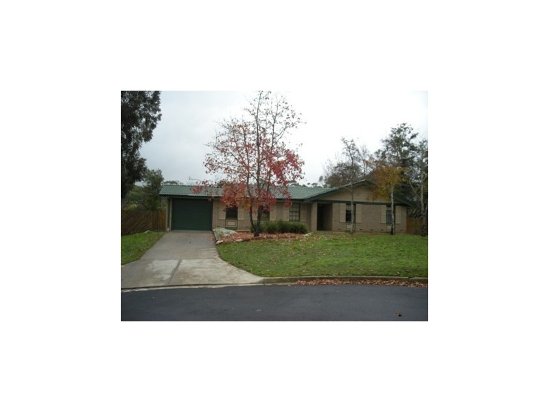 8 Jacob Crescent, Mount Barker SA 5251