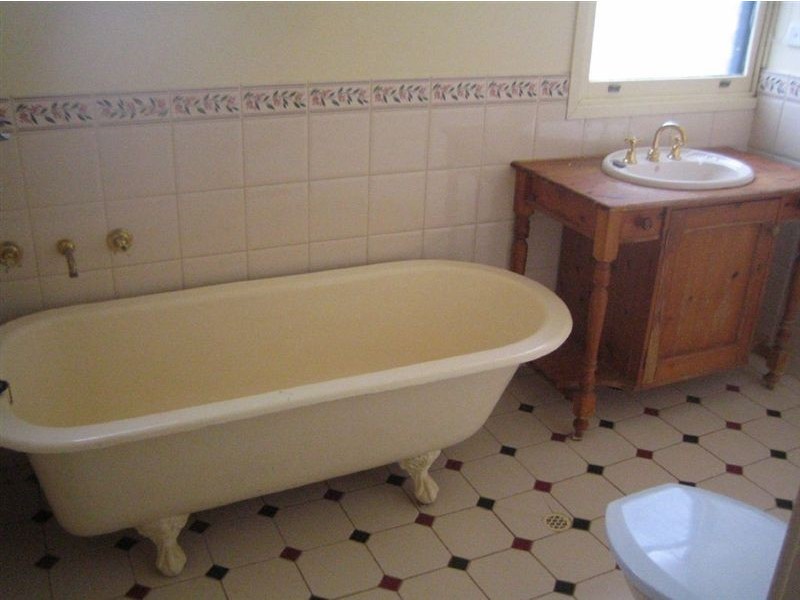 2-4 East Terrace, Callington SA 5254