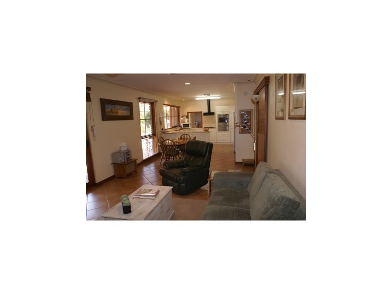 18 Pike Street, Oakbank SA 5243