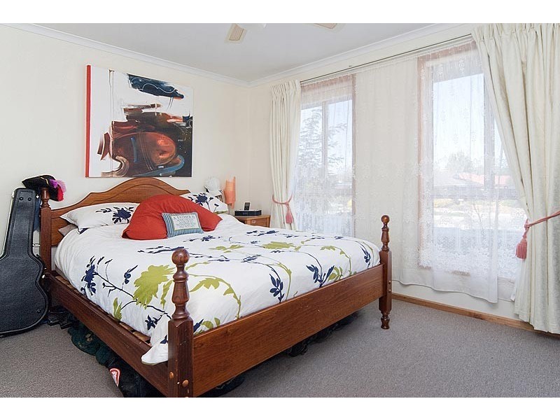 9 Dutch Close, Mount Barker SA 5251