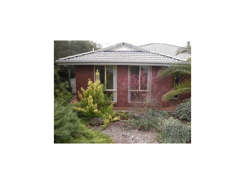 16 Ray Orr Dv, Mount Barker SA 5251