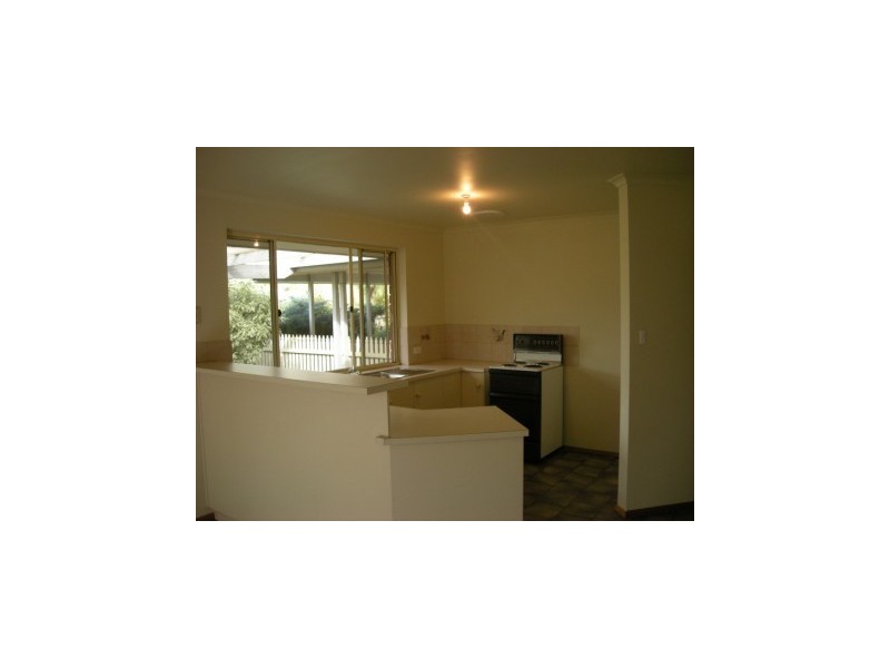 16 Ray Orr Dv, Mount Barker SA 5251