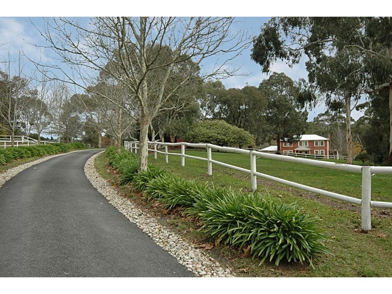 3 Nara Road, Stirling SA 5152