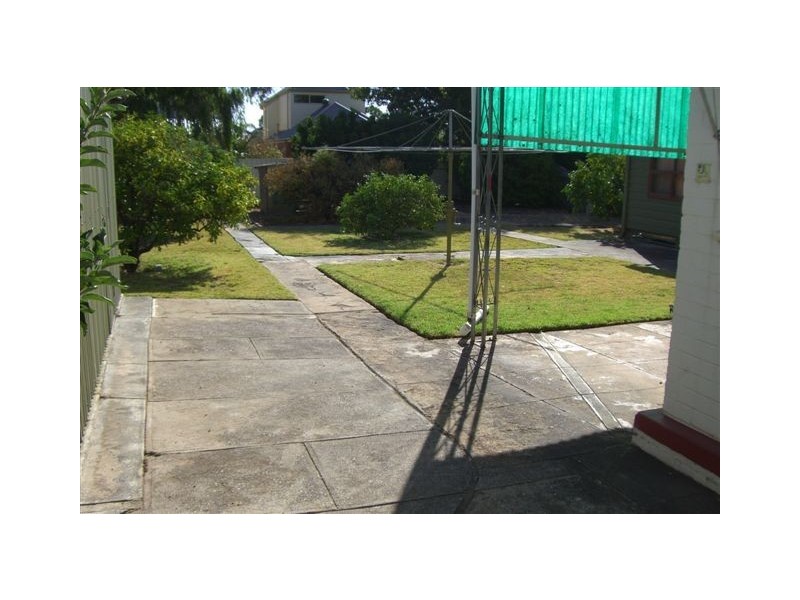 8 Cowper Street, Tranmere SA 5073