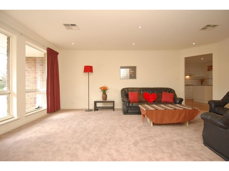 39 Lord Howe Avenue, Hillcrest SA 5086