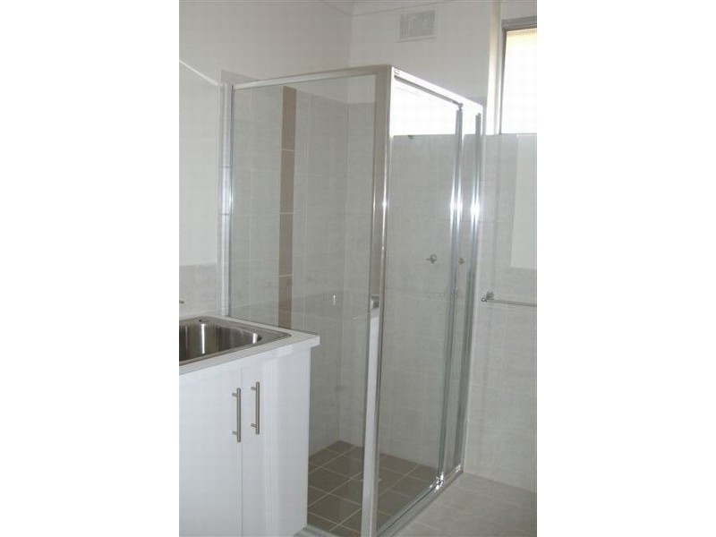 2/10 Strathmont Avenue, Gilles Plains SA 5086