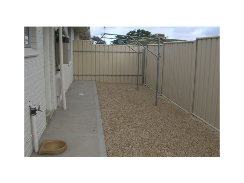 2/10 Strathmont Avenue, Gilles Plains SA 5086