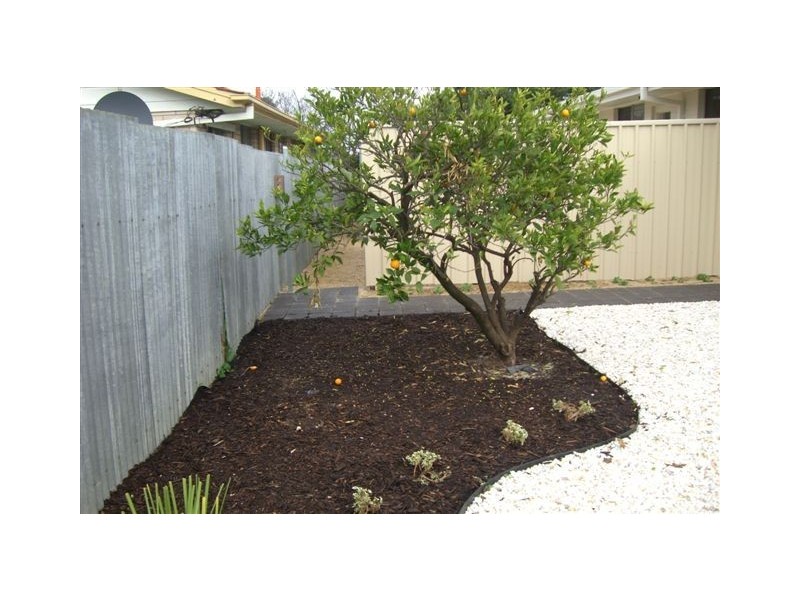 2/10 Strathmont Avenue, Gilles Plains SA 5086