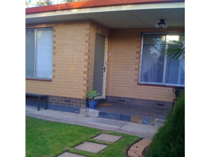4/4 Strathmont Avenue, Gilles Plains SA 5086