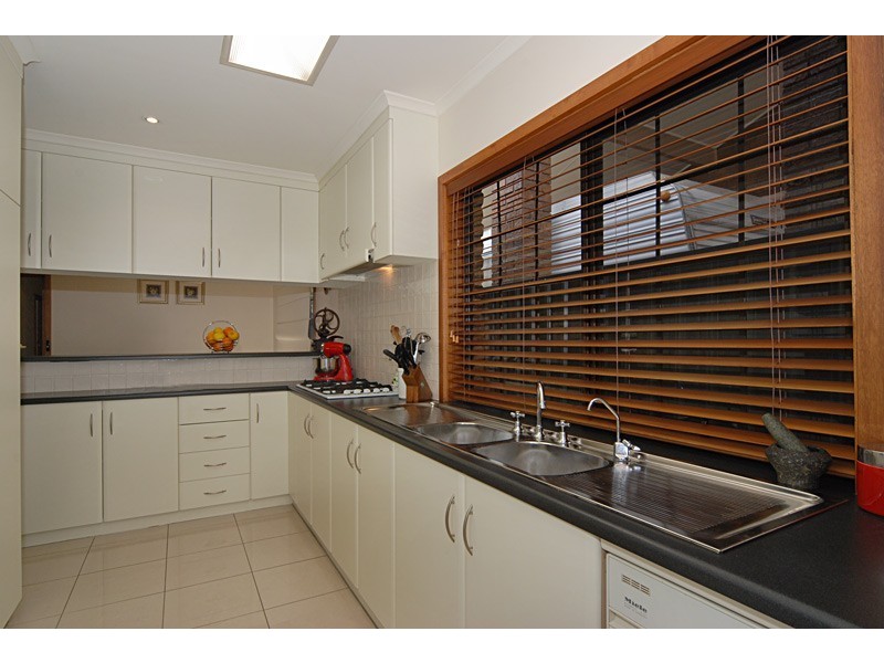 15 Yaralinda Street, Dernancourt SA 5075