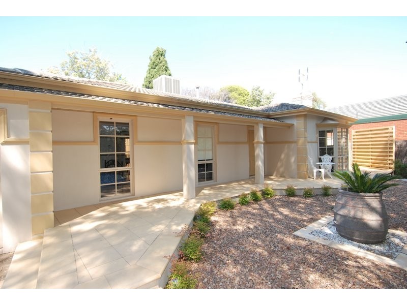 25 Kurralta Drive, Burnside SA 5066