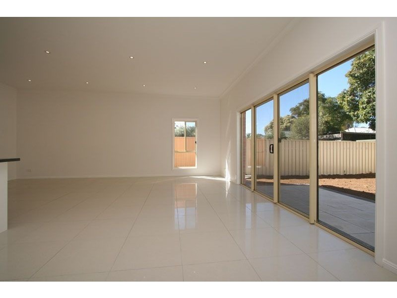 4 Fussell Place, Alberton SA 5014