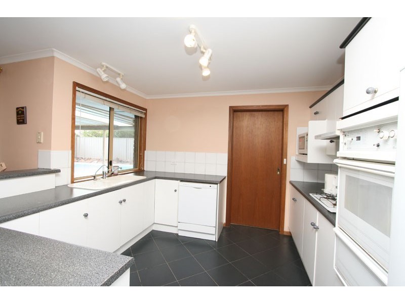 3 Lorelle Ave, Athelstone SA 5076