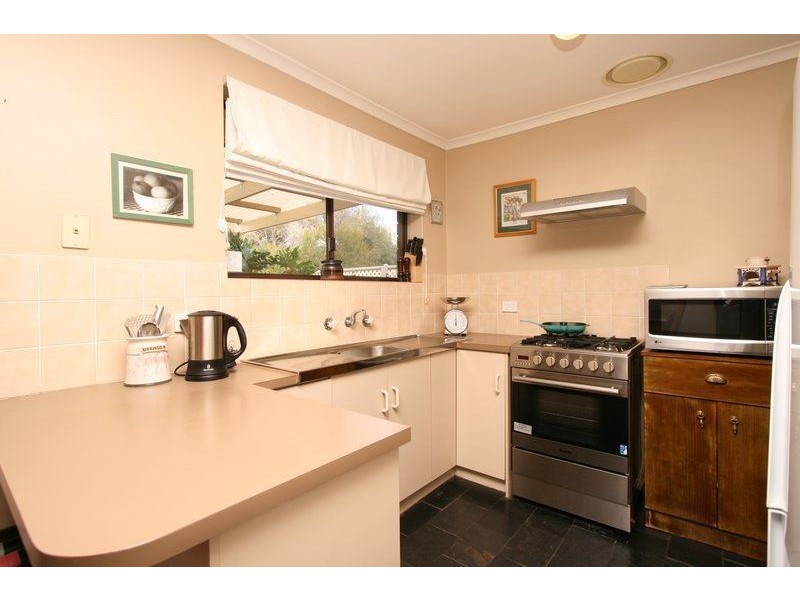 10 Jean Court, Golden Grove SA 5125