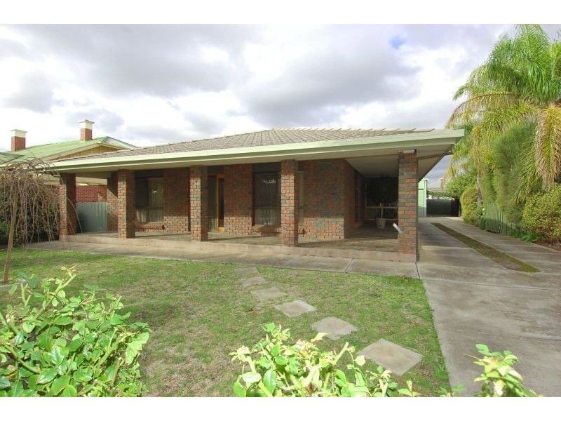 12 Hereford Avenue, Trinity Gardens SA 5068