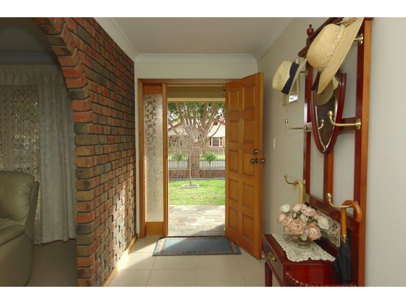 12 Hereford Avenue, Trinity Gardens SA 5068