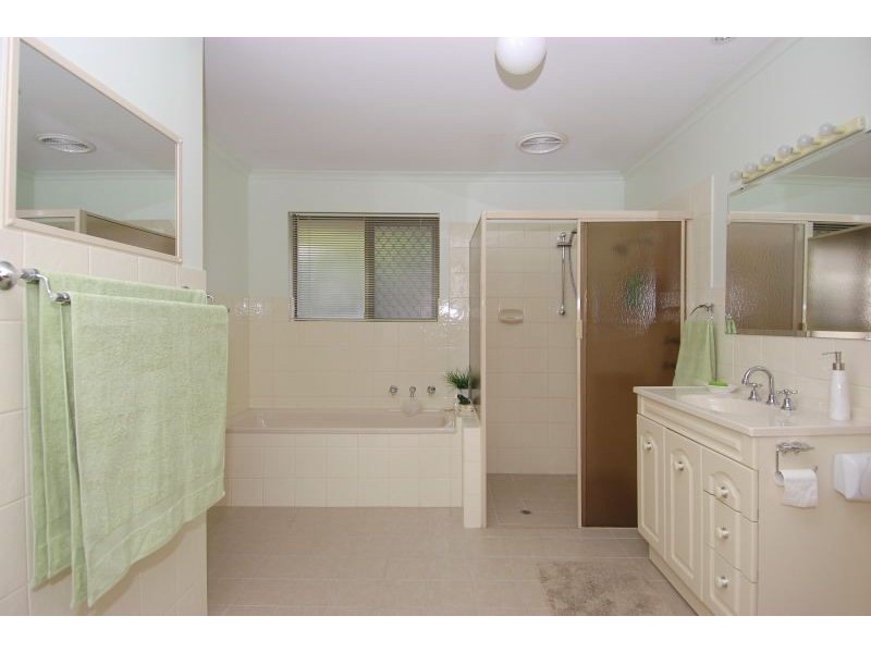 12 Hereford Avenue, Trinity Gardens SA 5068