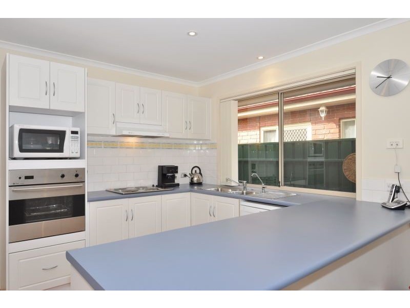 15 Knightsbridge Terrace, Oakden SA 5086