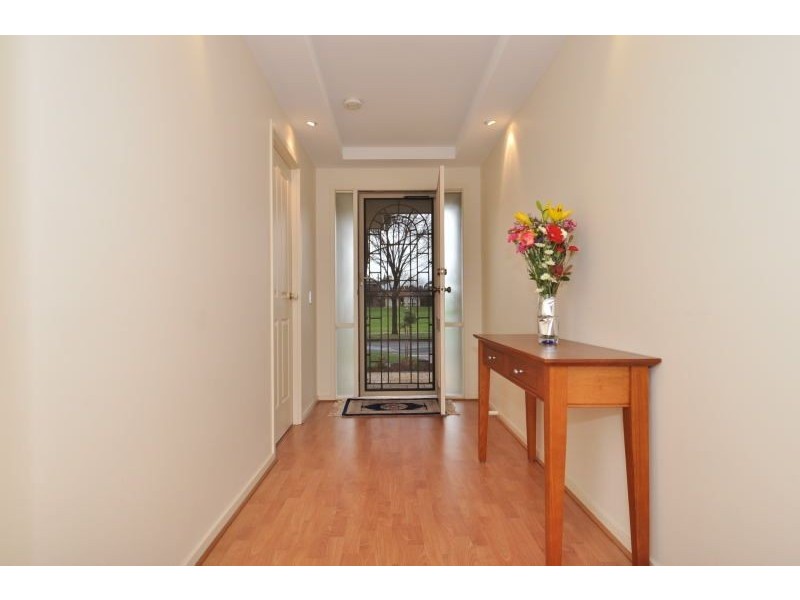 15 Knightsbridge Terrace, Oakden SA 5086