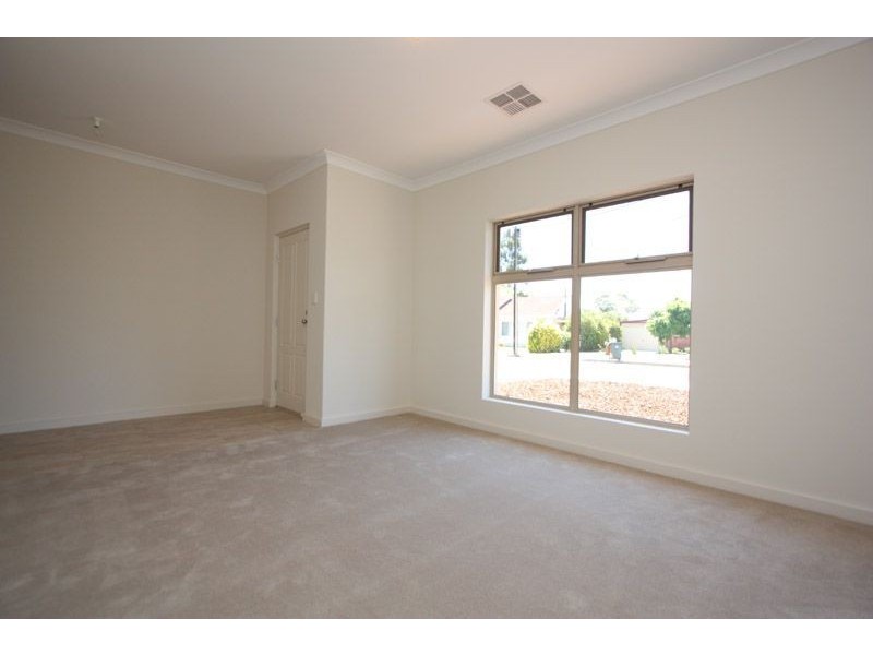 8 Livingstone Street, Glengowrie SA 5044