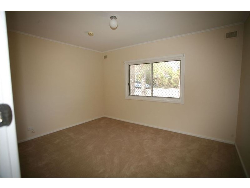 2 Yutara Ave, Ingle Farm SA 5098