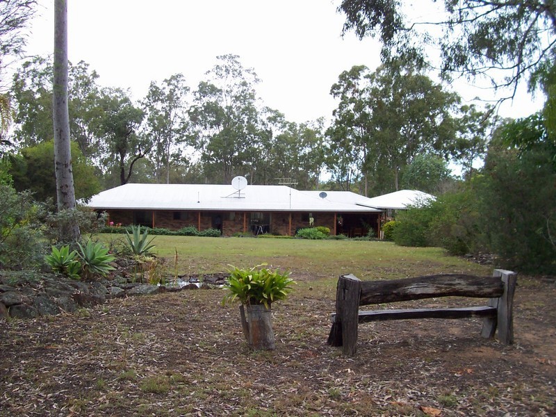 274 Willaura Drive, Mount Hallen QLD 4312