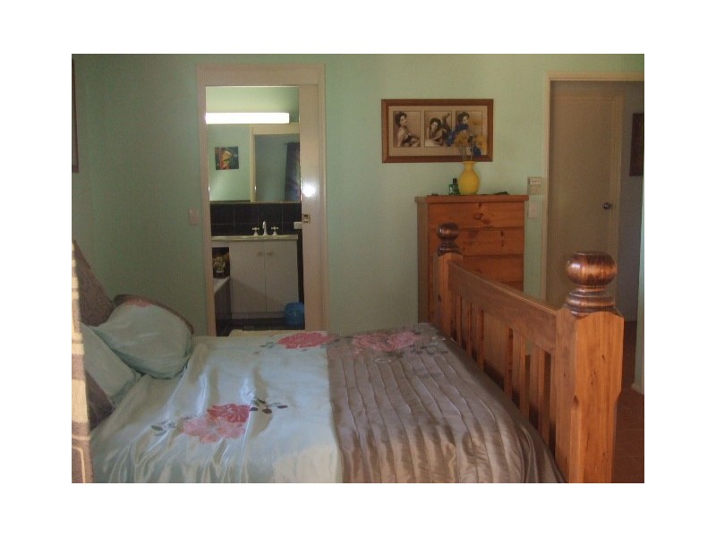 Wivenhoe Pocket QLD 4306