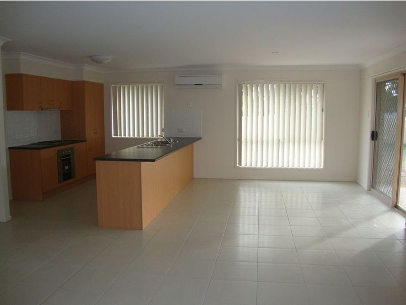 10 Bray Street, Lowood QLD 4311