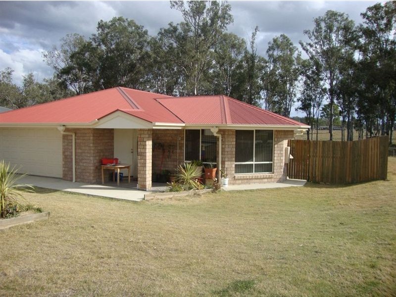 33 Titmarsh Cct, Fernvale QLD 4306