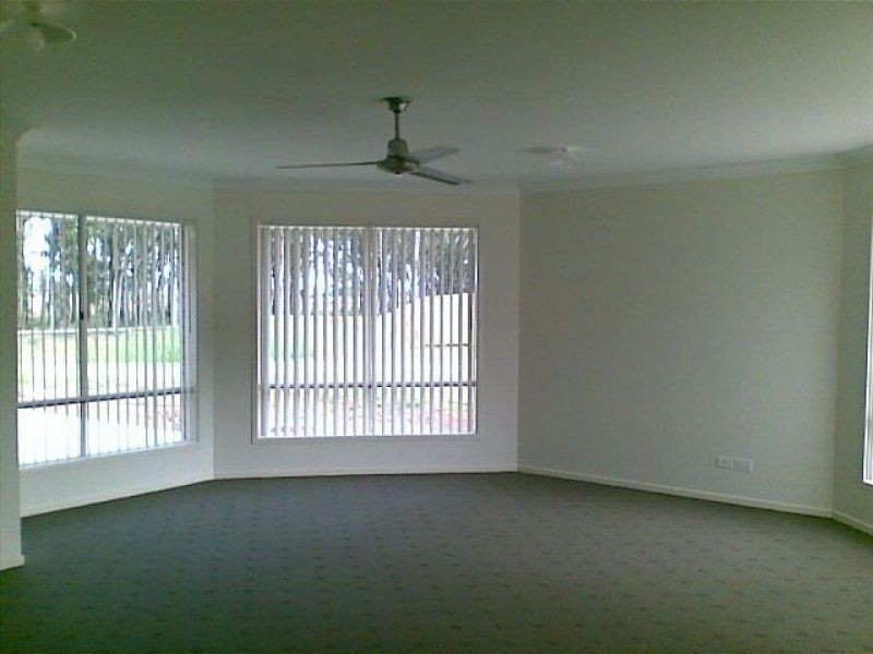 33 Titmarsh Cct, Fernvale QLD 4306