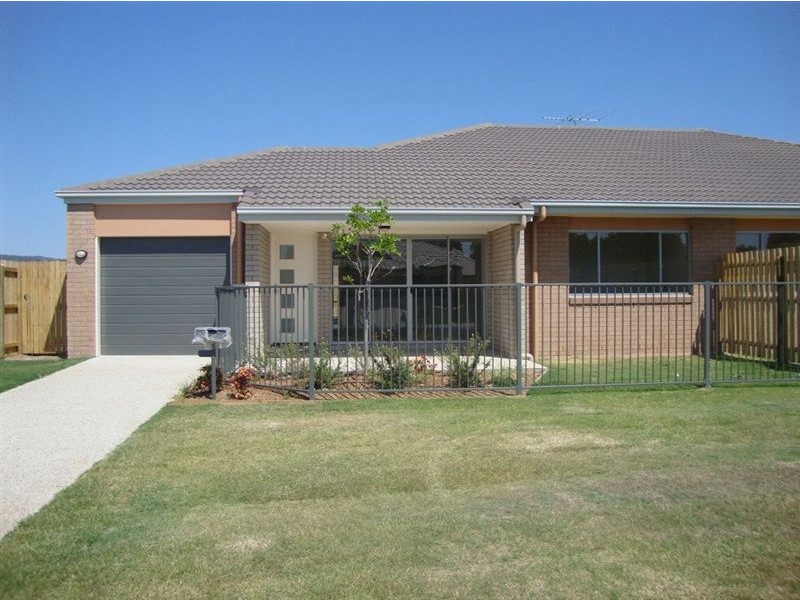 unit 1/9 Harrier Place, Lowood QLD 4311