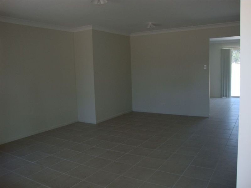 Adare QLD 4343