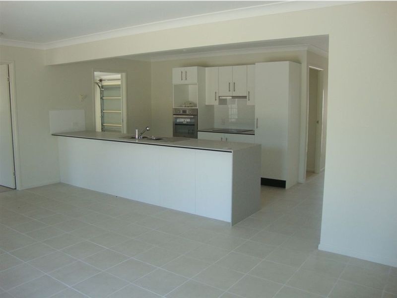 Adare QLD 4343
