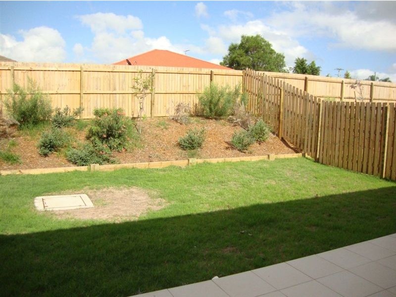 1/20 Harrier Place, Lowood QLD 4311