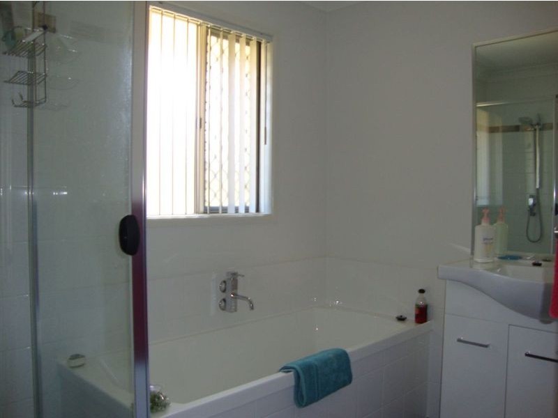 5 Truscot Court, Fernvale QLD 4306