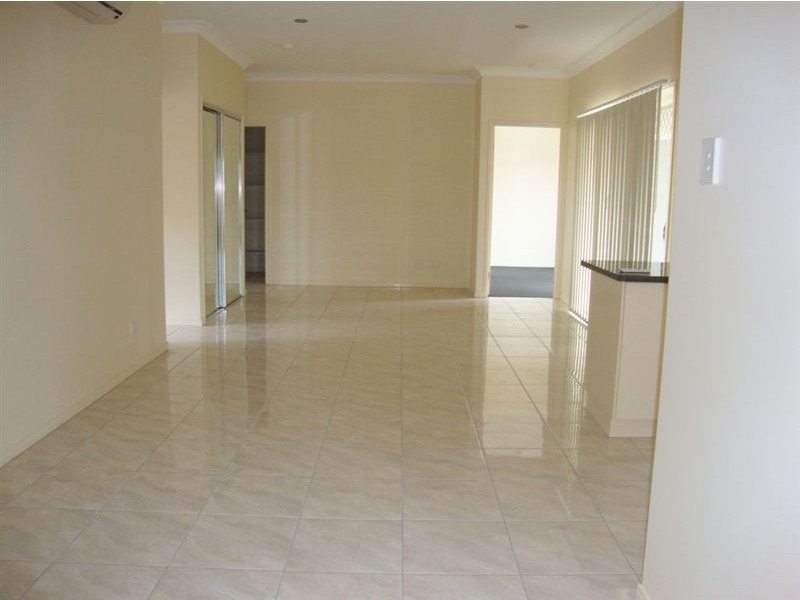 4 Broadwood Street, Fernvale QLD 4306