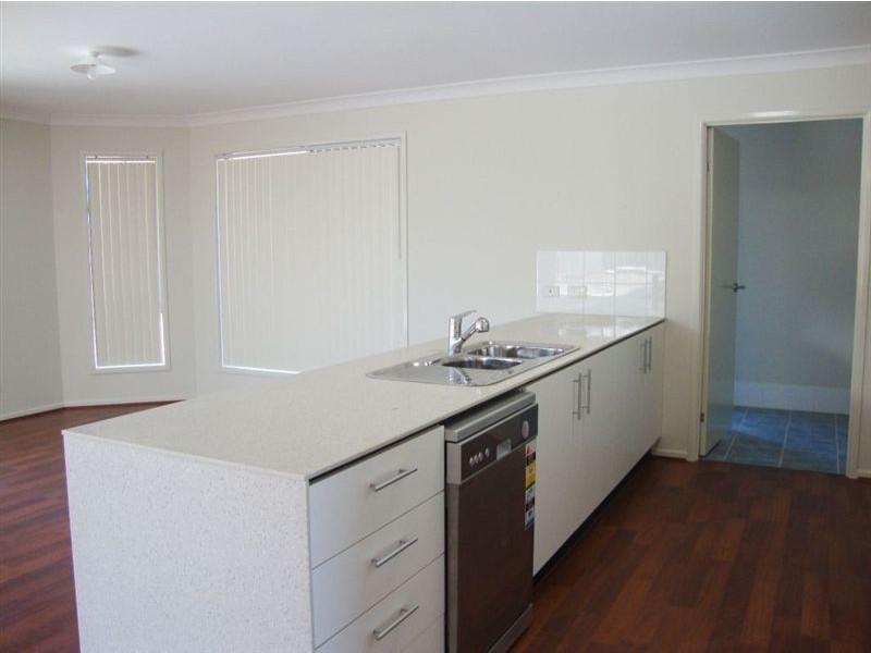 42 Titmarsh Circuit, Fernvale QLD 4306