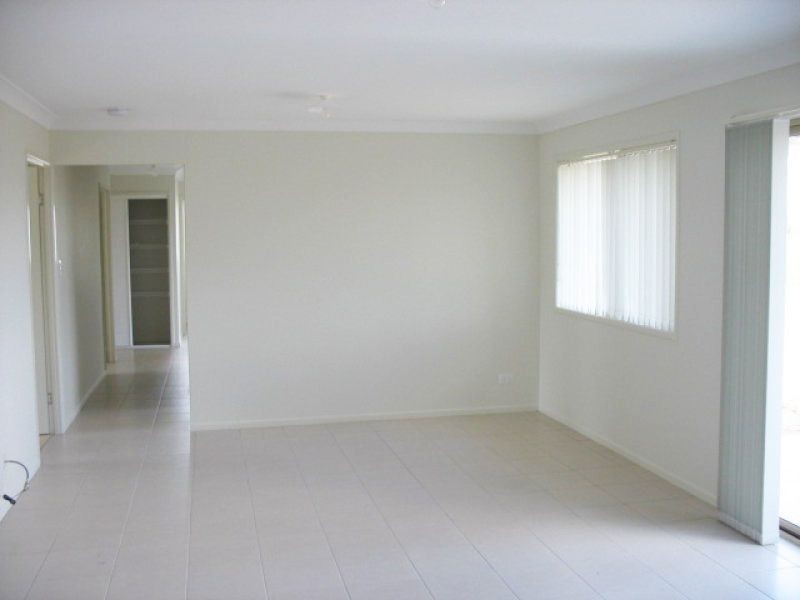 12 Cockatoo Drive, Adare QLD 4343