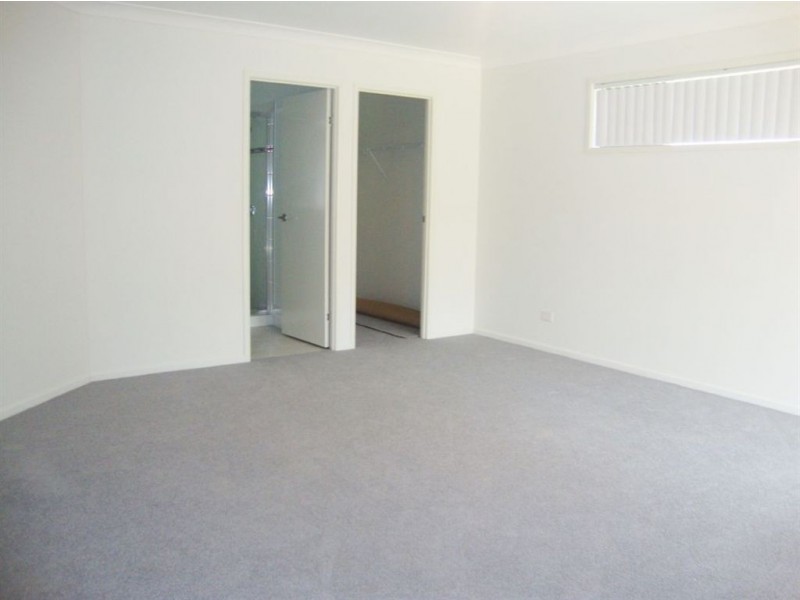 3 Truscot Court, Fernvale QLD 4306