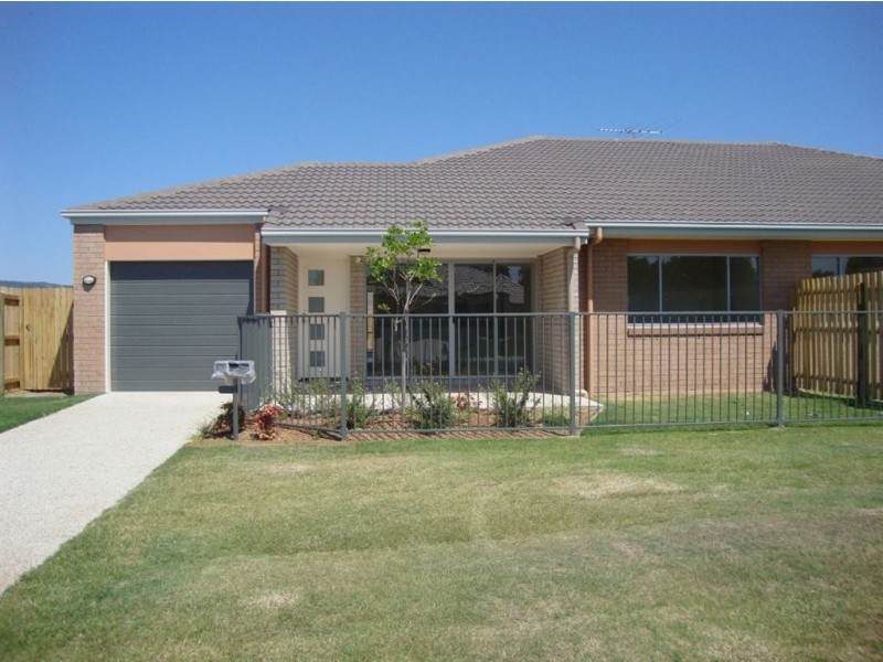 1/9 Harrier Place, Lowood QLD 4311