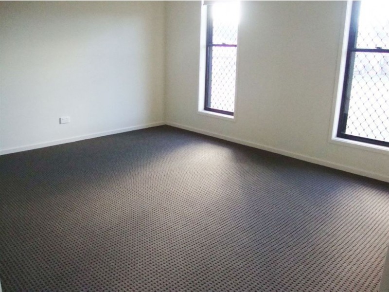 12 Willowood Place, Fernvale QLD 4306