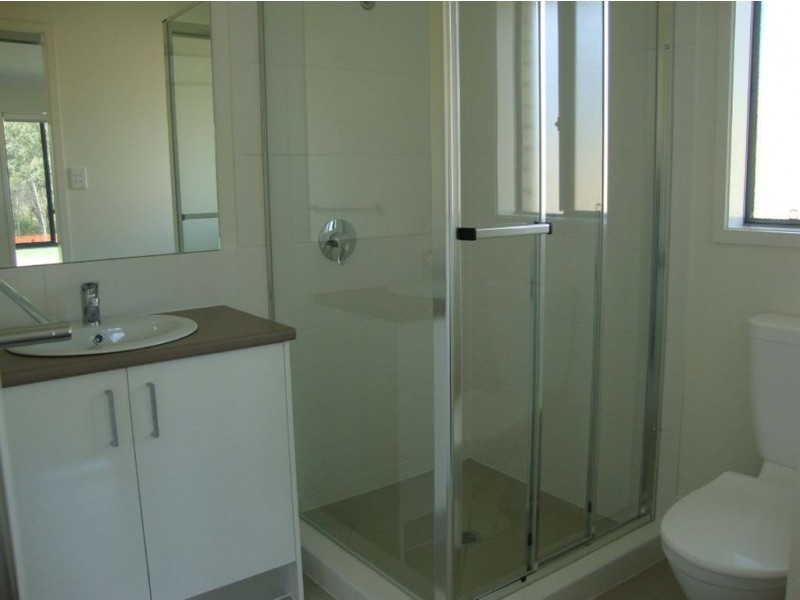 5 Oakwood Court, Fernvale QLD 4306