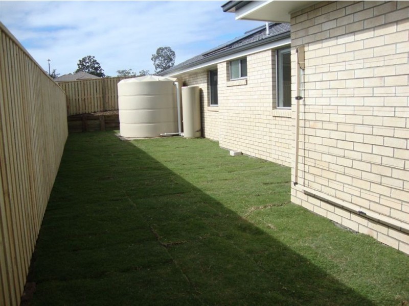 5 Oakwood Court, Fernvale QLD 4306