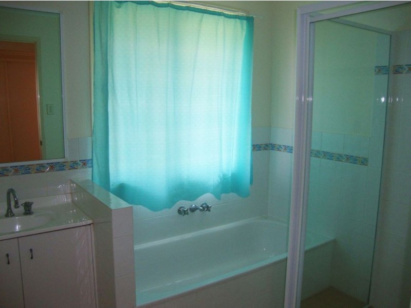 6 Nidus Court, Fernvale QLD 4306