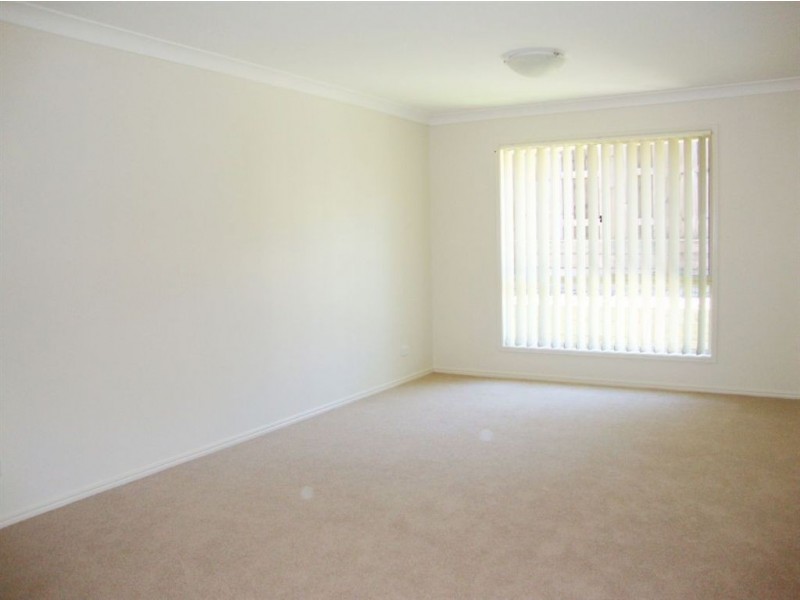 17 Honeywood Drive, Fernvale QLD 4306